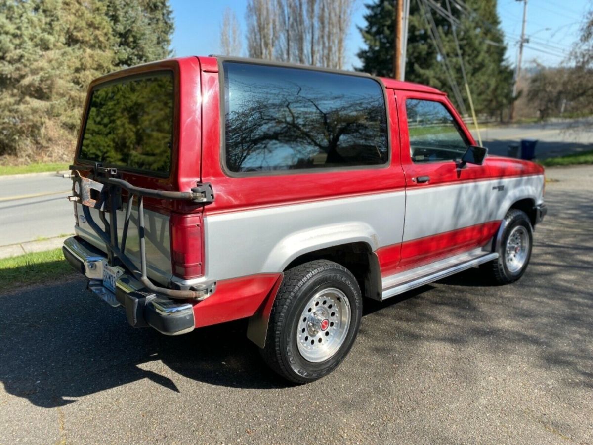 1989 Red Ford Bronco II SUV