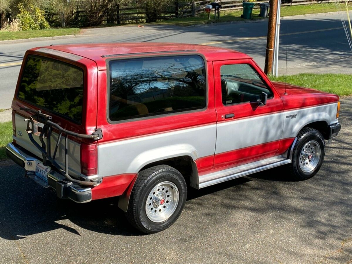 1989 Red Ford Bronco II SUV