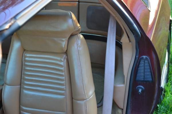 1989 Burgundy Buick Reatta Coupe