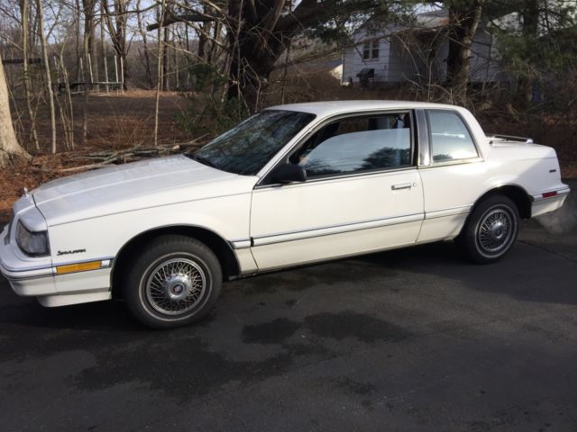 1989 White Buick Skylark Coupe