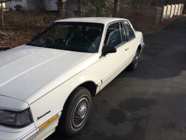 1989 White Buick Skylark Coupe