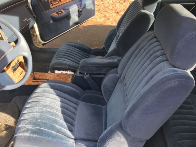 1989 White Buick Skylark Coupe