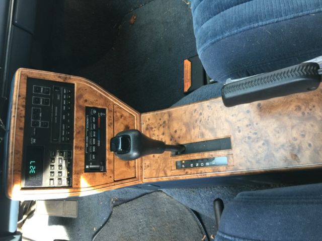 1989 White Buick Skylark Coupe