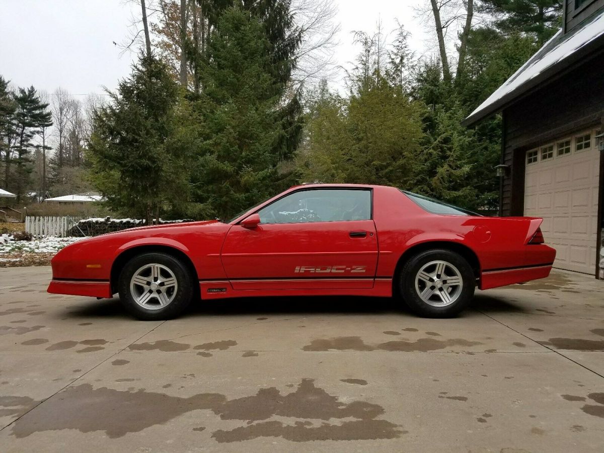 1989 Red Chevrolet Camaro Coupe