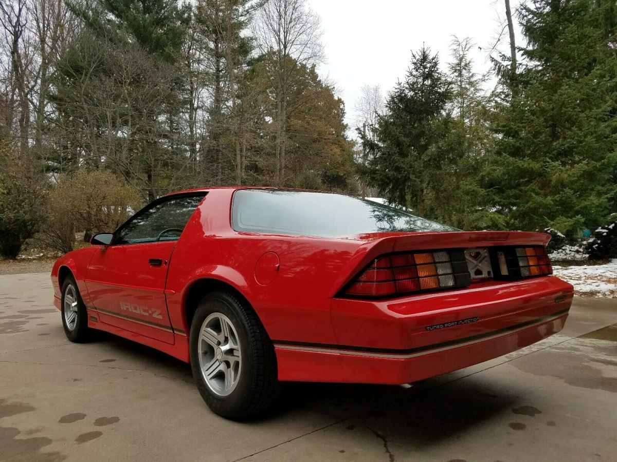 1989 Red Chevrolet Camaro Coupe