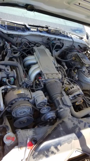 1989 White Chevrolet Camaro Coupe