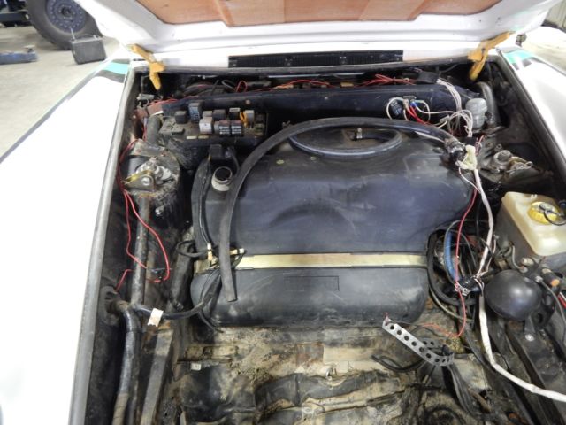 1989 White Porsche 911