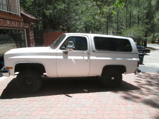 1989 White Chevrolet Blazer