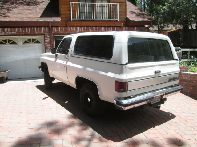 1989 White Chevrolet Blazer