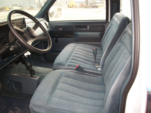 1989 Blue/White Chevrolet Other Pickups Extended Cab Pickup