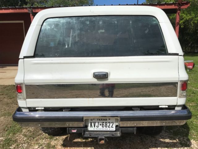 1989 White Chevrolet Blazer