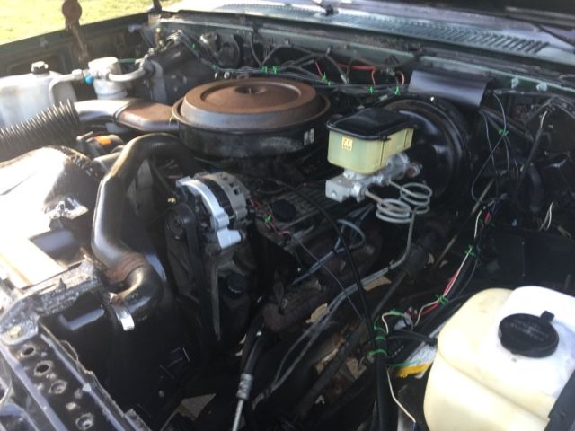 1989 Tutone forest green and gold Chevrolet Blazer