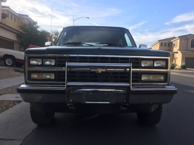 1989 Tutone forest green and gold Chevrolet Blazer
