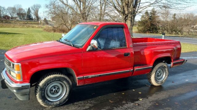 1989 Red Chevrolet C/K Pickup 1500 Standard Cab Pickup