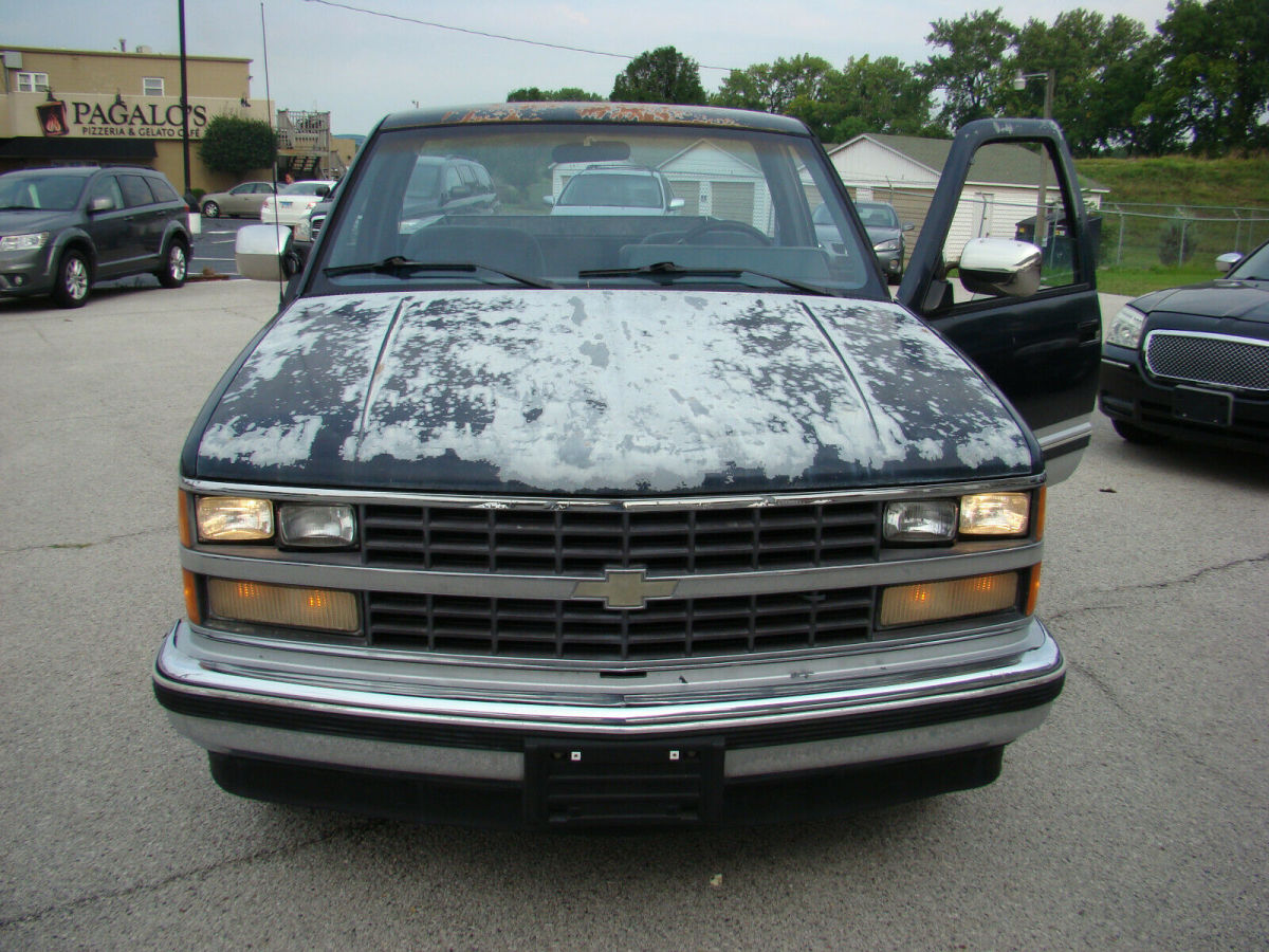 1989 Chevrolet C/K Pickup 1500 Standard Cab Pickup