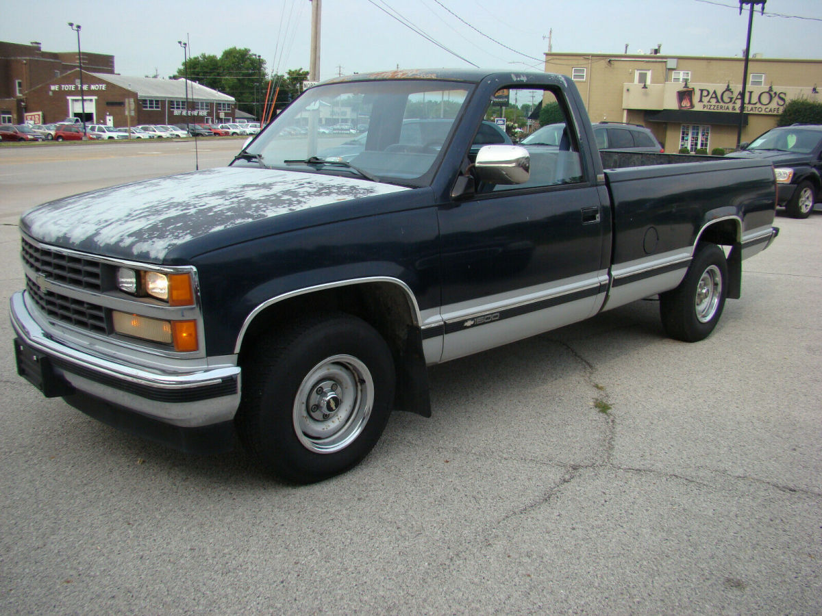 1989 Chevrolet C/K Pickup 1500 Standard Cab Pickup