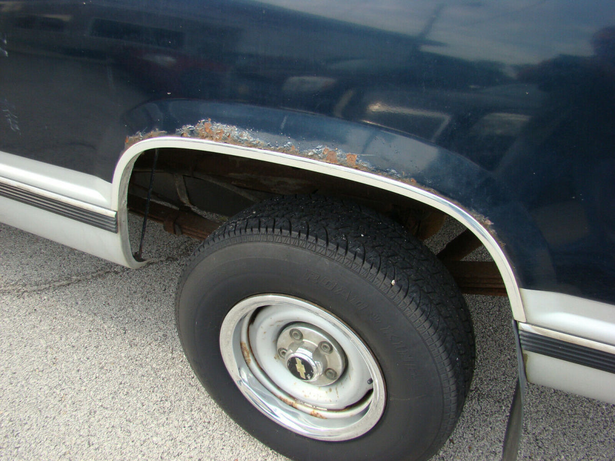 1989 Chevrolet C/K Pickup 1500 Standard Cab Pickup