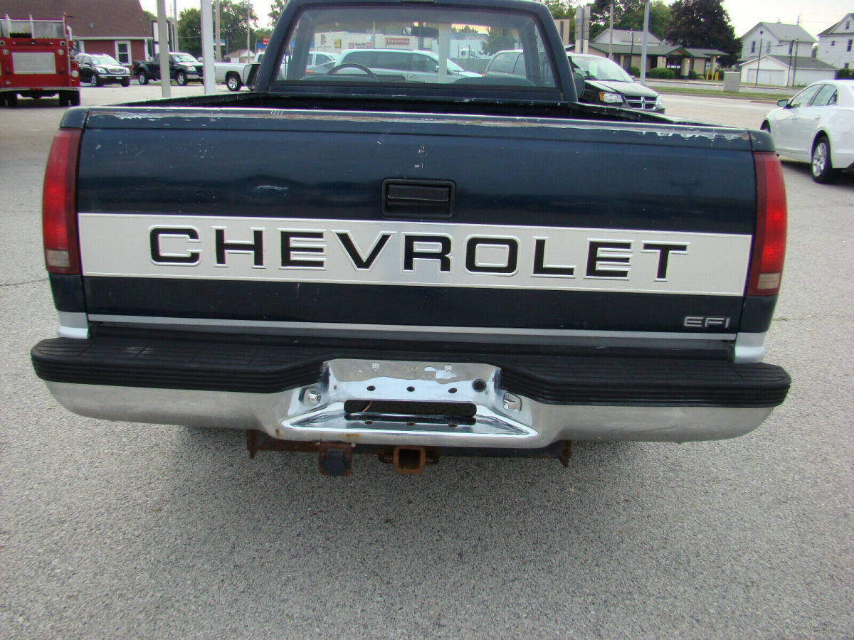 1989 Chevrolet C/K Pickup 1500 Standard Cab Pickup