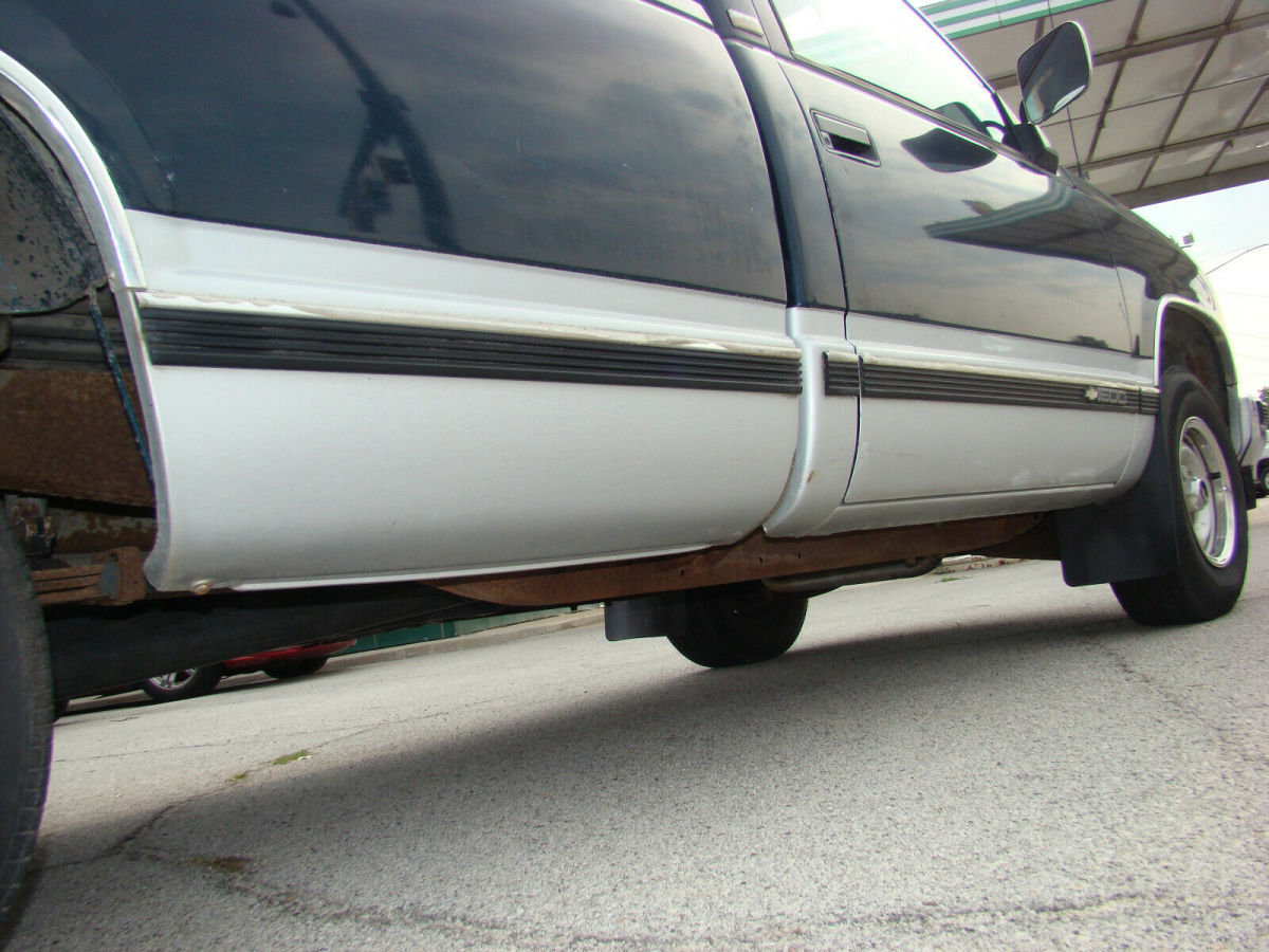 1989 Chevrolet C/K Pickup 1500 Standard Cab Pickup