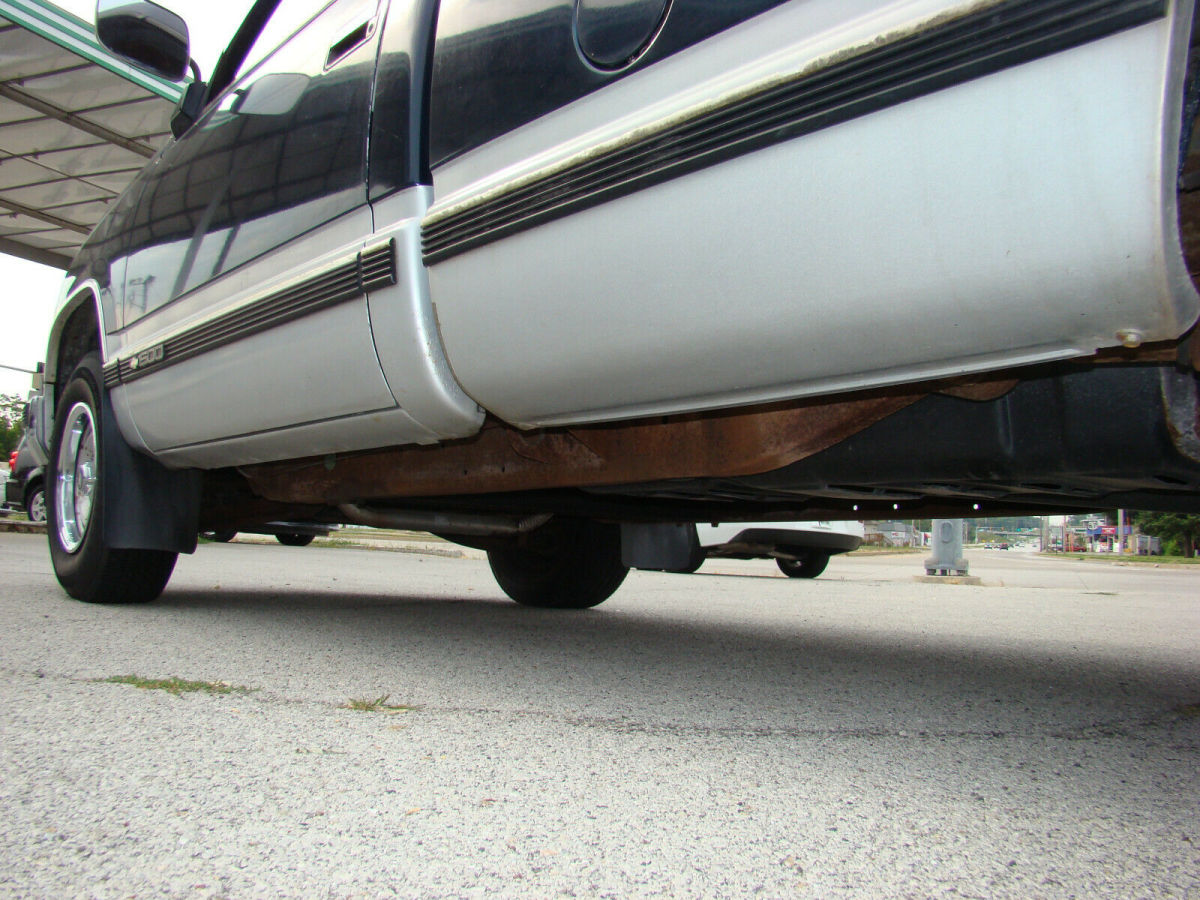 1989 Chevrolet C/K Pickup 1500 Standard Cab Pickup