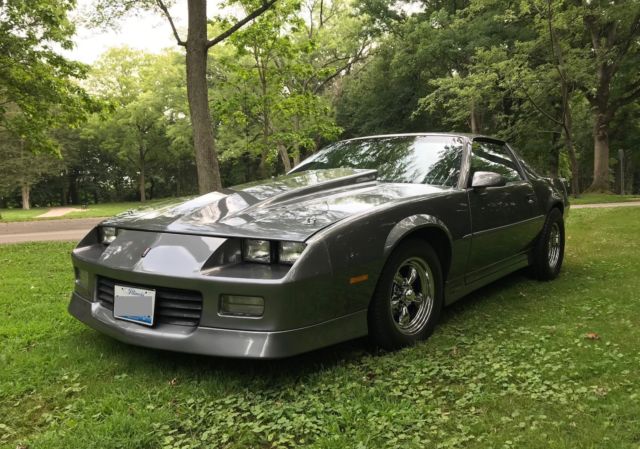 1989 Gray Metallic Chevrolet Camaro Coupe
