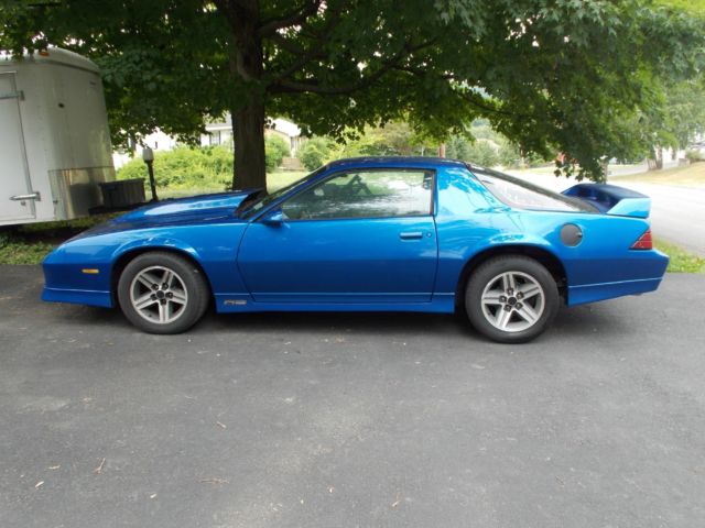 1989 Blue Chevrolet Camaro Coupe