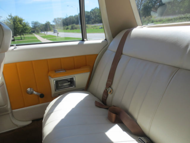 1989 Orange Chevrolet Capriceold Sedan