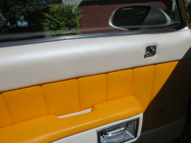 1989 Orange Chevrolet Capriceold Sedan