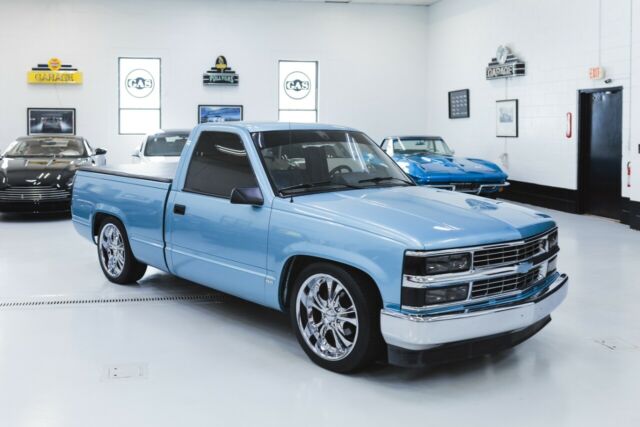 1989 Blue Chevrolet C/K Pickup 1500 --