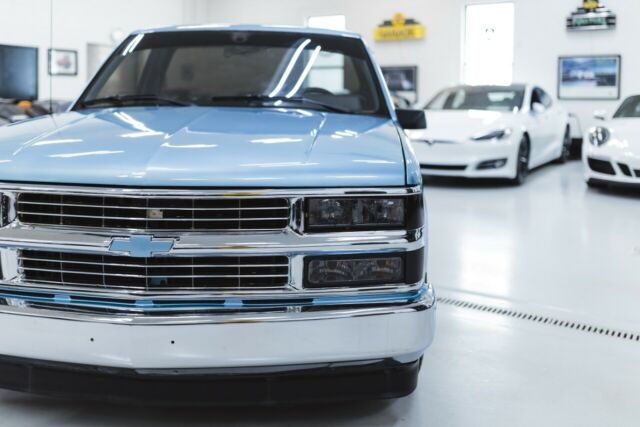 1989 Blue Chevrolet C/K Pickup 1500 --