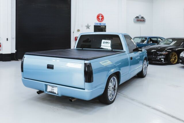 1989 Blue Chevrolet C/K Pickup 1500 --
