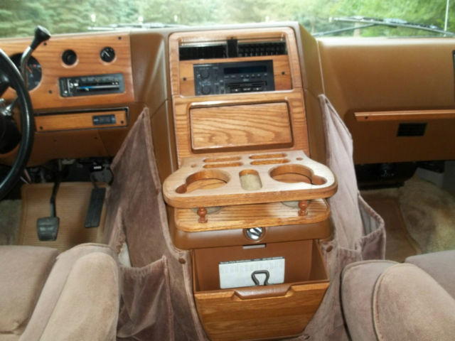 1989 Gold Chevrolet G20 Van Conversion van