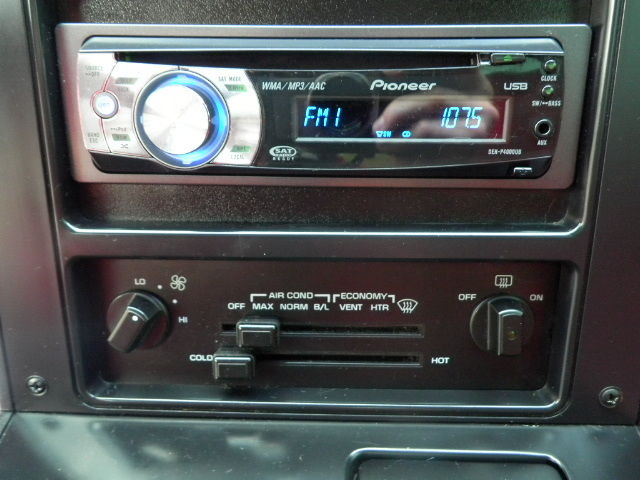 1989 White Chevrolet Corvette Coupe