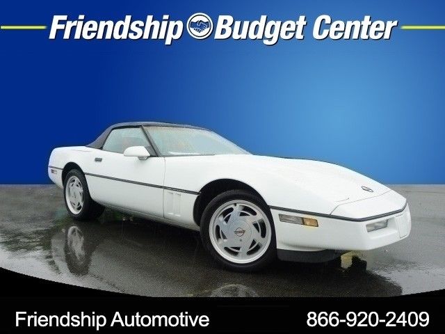1989 White Chevrolet Corvette 2dr Convertible