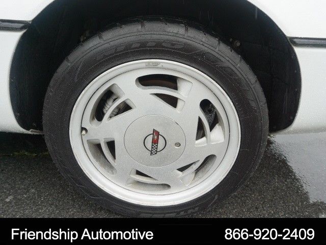 1989 White Chevrolet Corvette 2dr Convertible