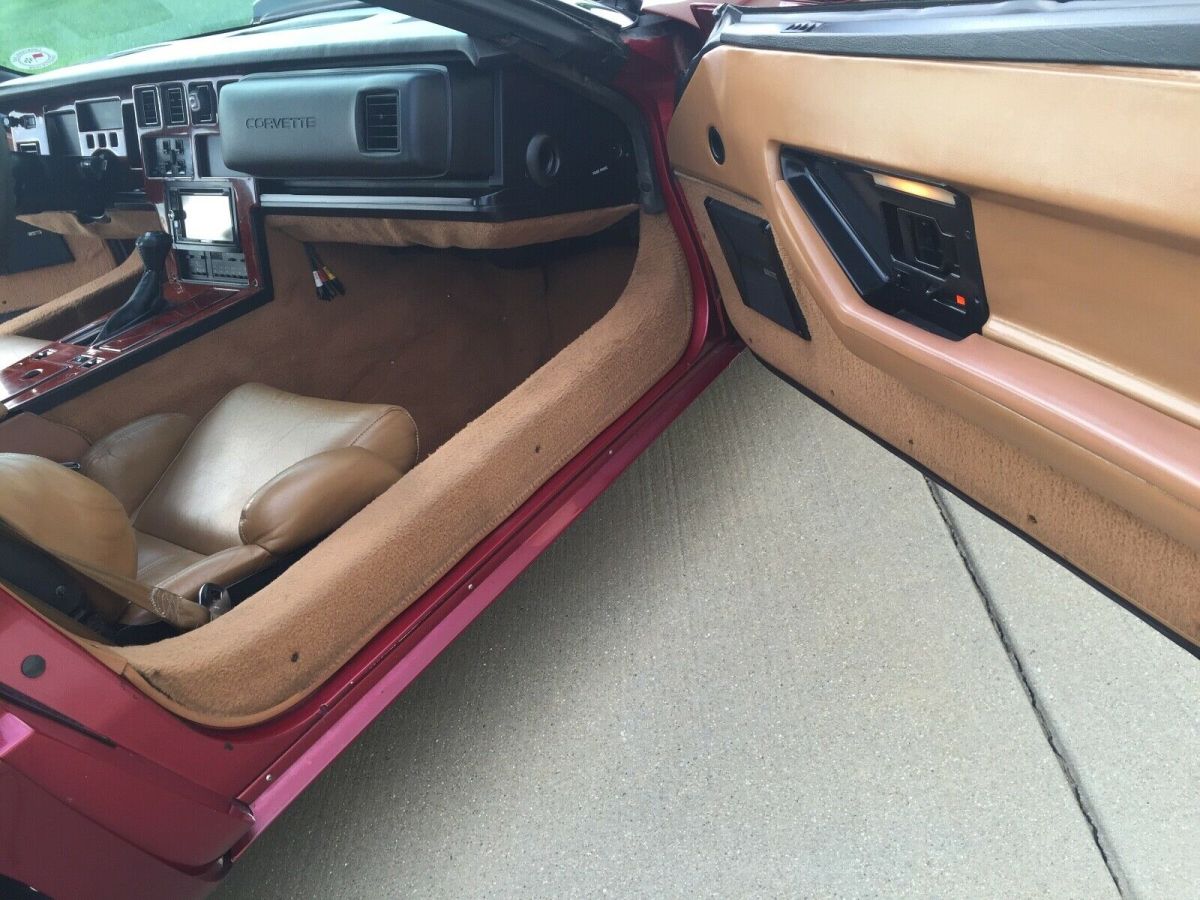 1989 BURGANDY Chevrolet Corvette Coupe