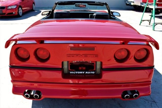 1989 Red Chevrolet Corvette --