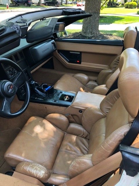 1989 White Chevrolet Corvette Convertible