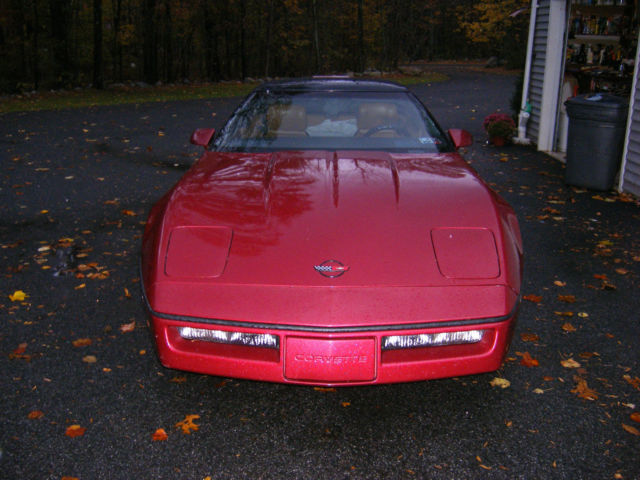 1989 White Chevrolet Corvette Coupe