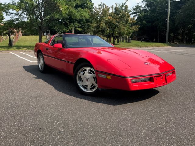 1989 Red Chevrolet Corvette Coupe