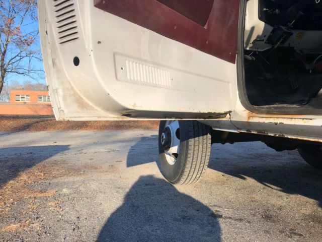 1989 White Chevrolet CV3100 Dump Truck