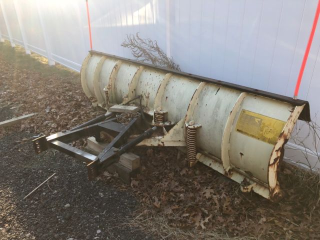 1989 White Chevrolet CV3100 Dump Truck