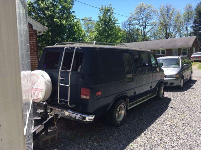 1989 Blue Chevrolet G20 Van