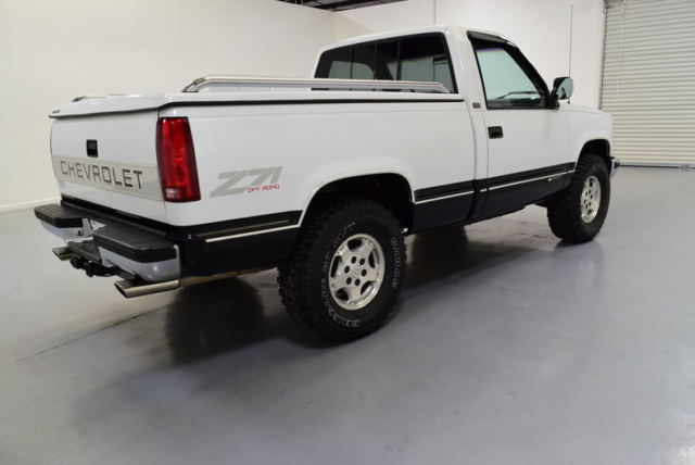 1989 White Chevrolet Other Pickups Pickup Truck