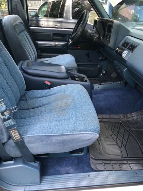 1989 White Chevrolet C/K Pickup 1500 Step side