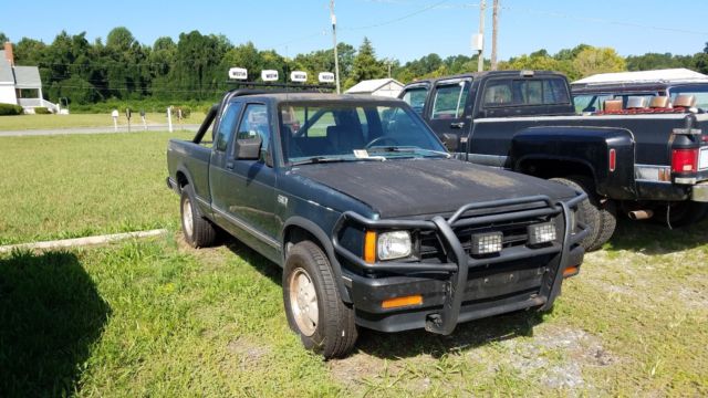 1989 Green Chevrolet S-10 Extended Cab Pickup