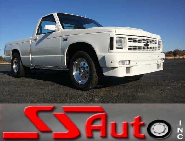 1989 Black Chevrolet S-10 Standard Cab Pickup
