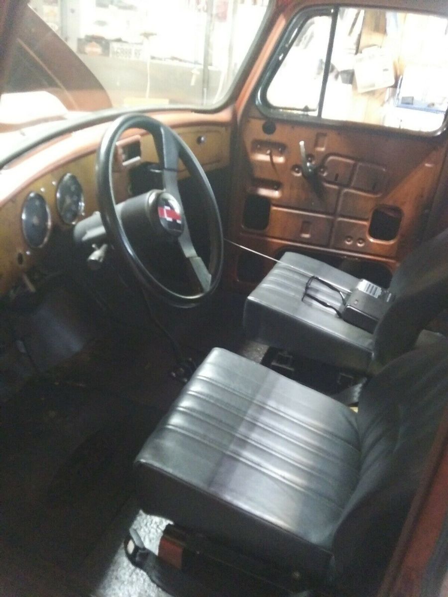 1989 Orange Chevrolet S10 Pickup