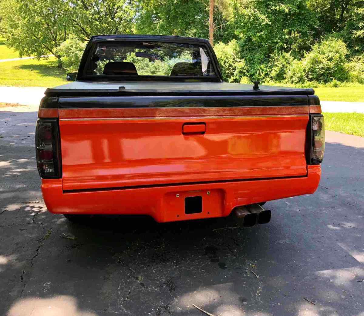 1989 Red Chevrolet S10 Pickup