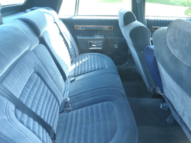 1989 White Chevrolet Capriceold Sedan